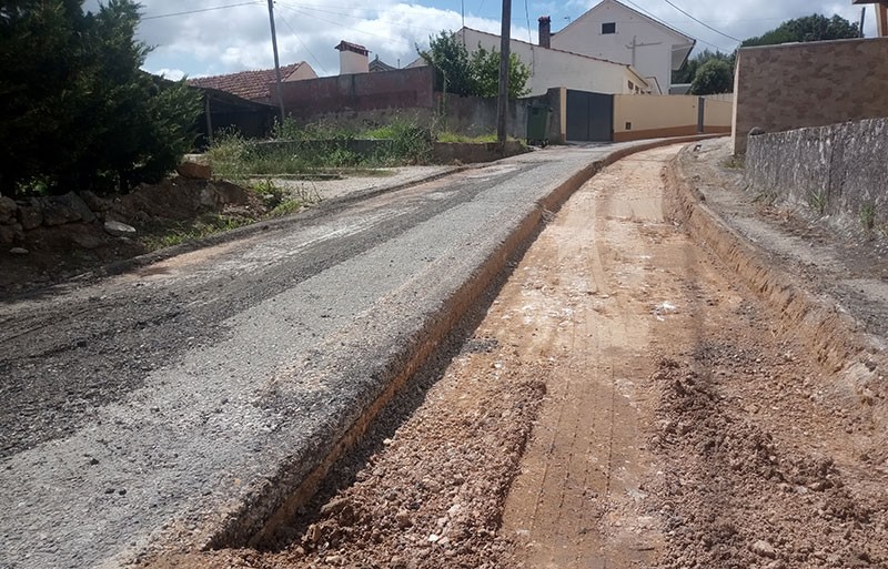 Pavimentação de ruas - Seiça, Ourém