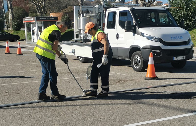 Marcações estacionamento Intermarché - Porto de Mós